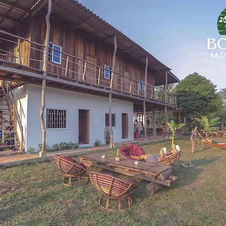 The Bonsai Hostel Ко Ронг Санлоем Екстериор снимка