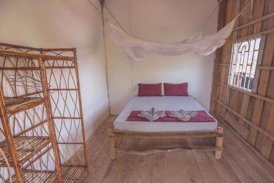 The Bonsai Hostel Ко Ронг Санлоем Екстериор снимка