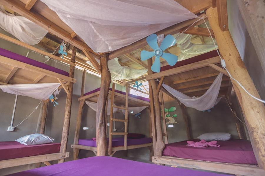 The Bonsai Hostel Ко Ронг Санлоем Екстериор снимка